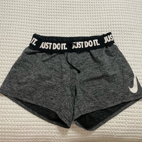 Nike Dri Fit Shorts - Picture 1 of 4